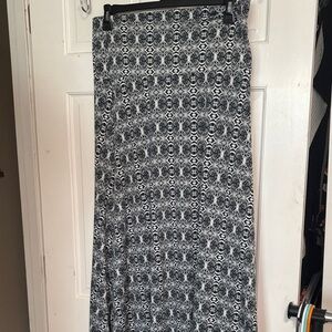 LuLaRoe Monochrome A-Line Skirt